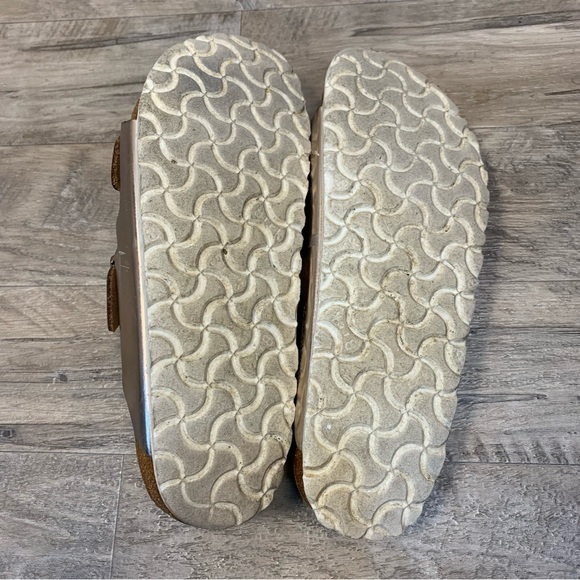 Birkenstock Arizona Metallic Copper Buckle Sandals - Picture 9 of 11